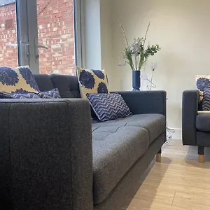 Gladstone By Bluebell Apartment