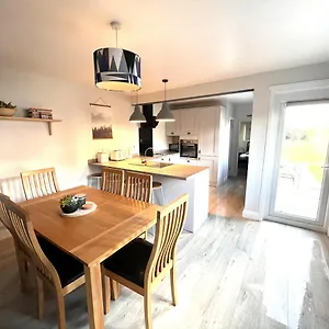 Belmont Apartment